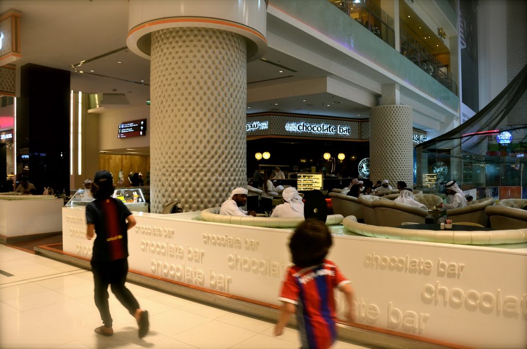Chocolate Bar Dubai DUX Skai Soluna Pearl